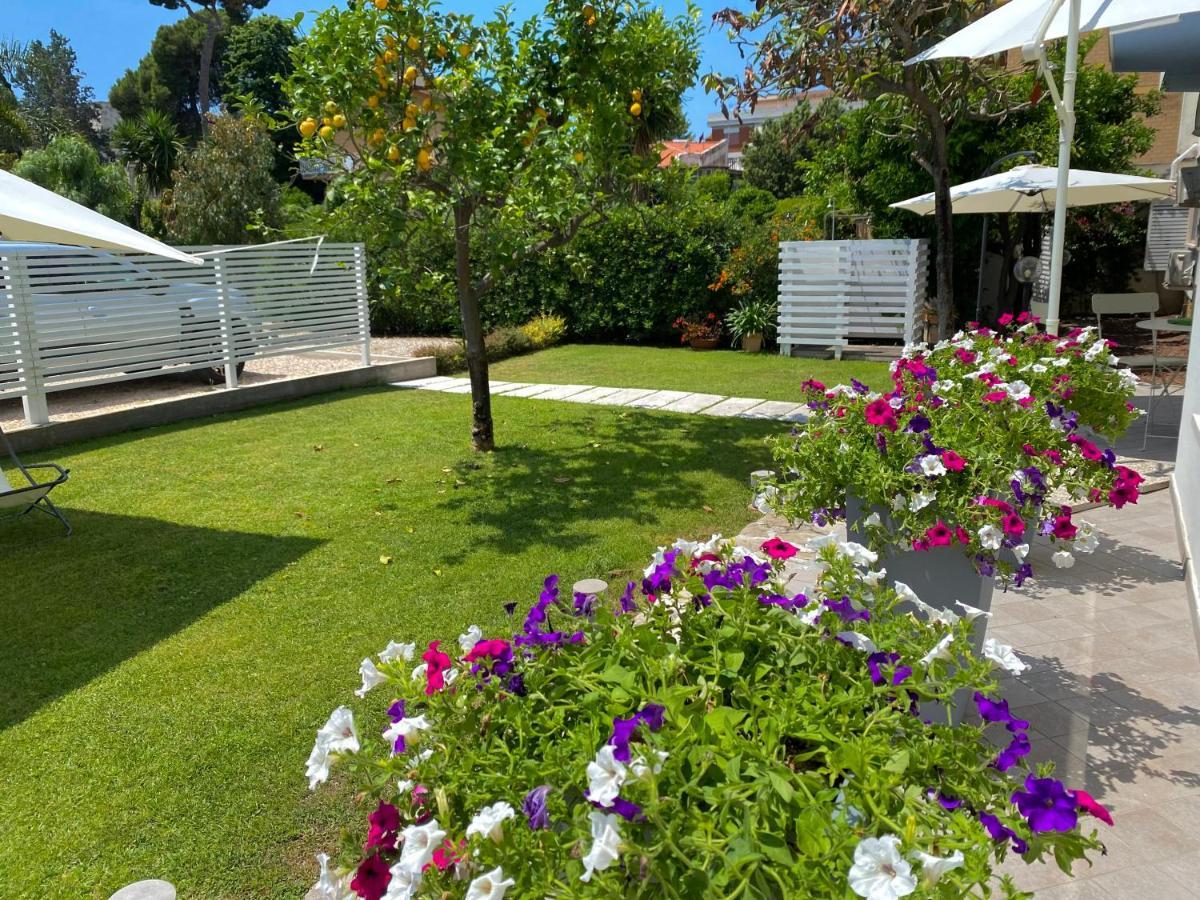 Casa Mar - B&B - Terracina Buitenkant foto